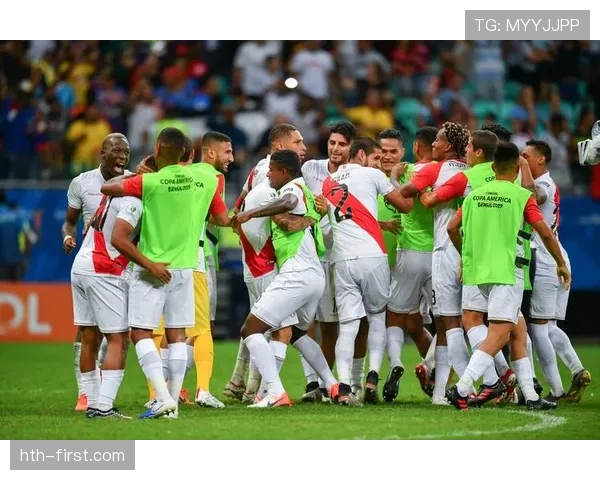 秘鲁队防守体系稳健,世界杯预选赛筑起铜墙铁壁 秘鲁队防守体系稳健,世界杯预选赛筑起铜墙铁壁